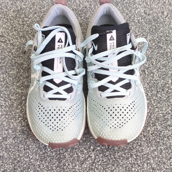 Nike Women's Athletic Shoes - Gray, White, and Brown - Picture 5 of 5